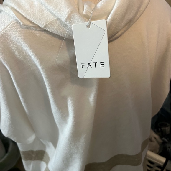 NWT FATE CREAM COWL NECK SWEATER - Size one size B10 - Picture 3 of 4